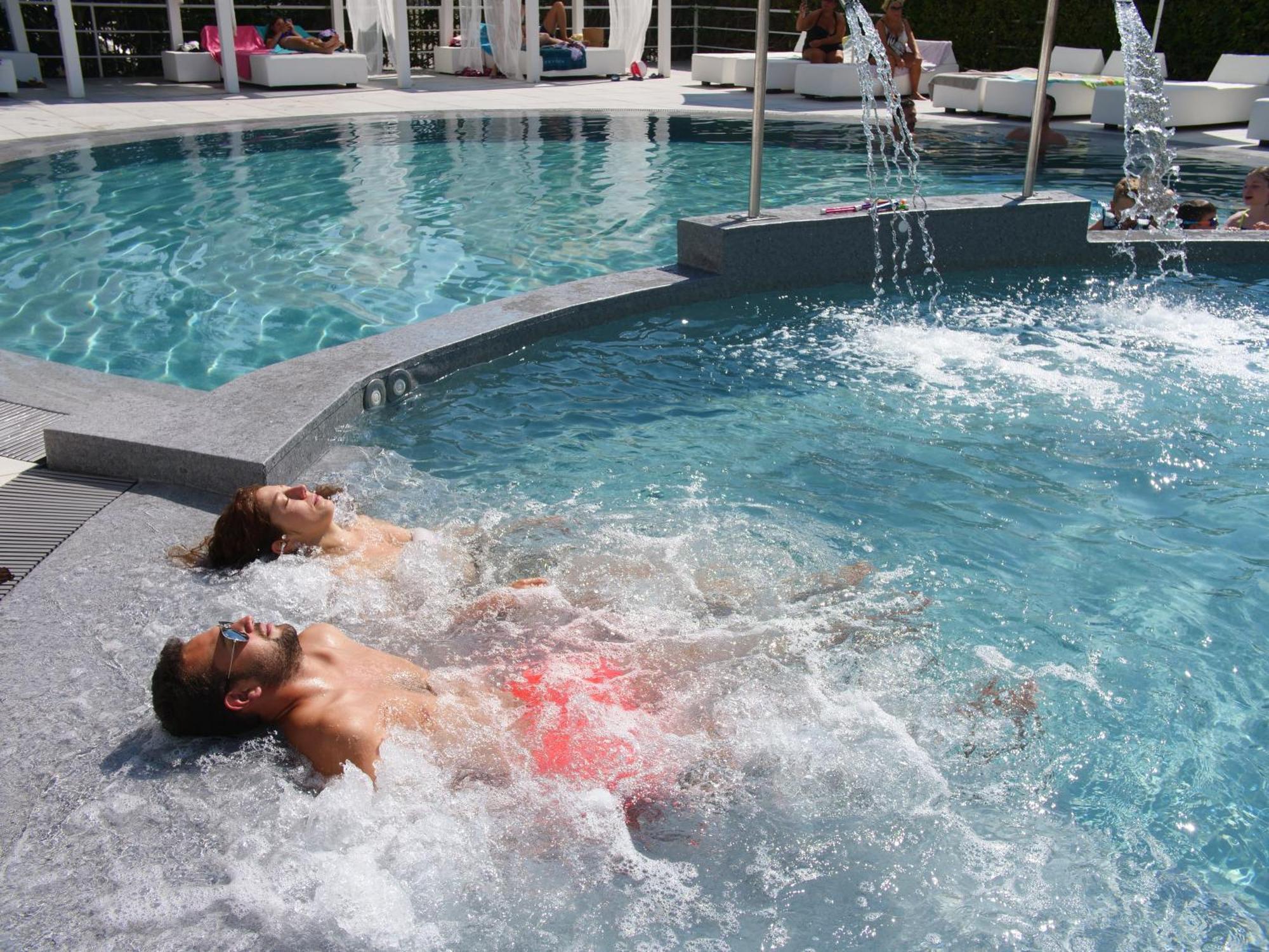 Oxygen Lifestyle Hotel Viserbella di Rimini Eksteriør bilde